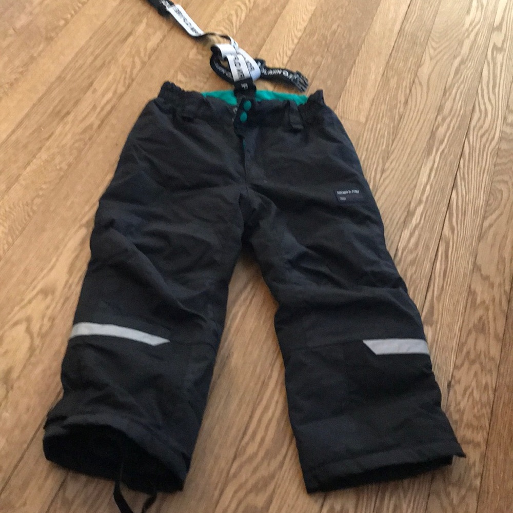 Black snow pants size 4-5 used for one season